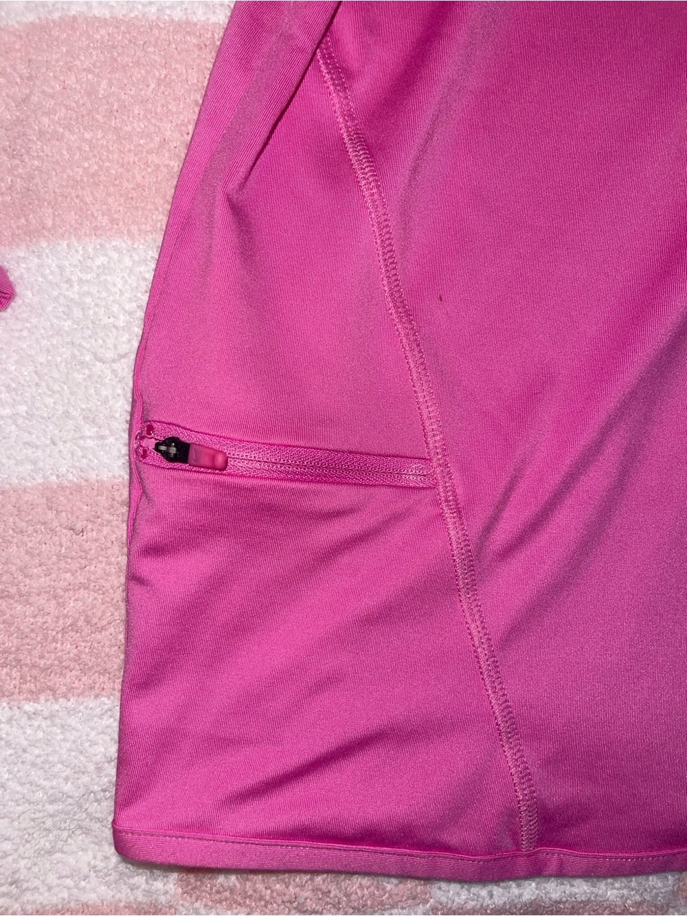 Nike Crew-Neck Running Top - Picture 5 of 6